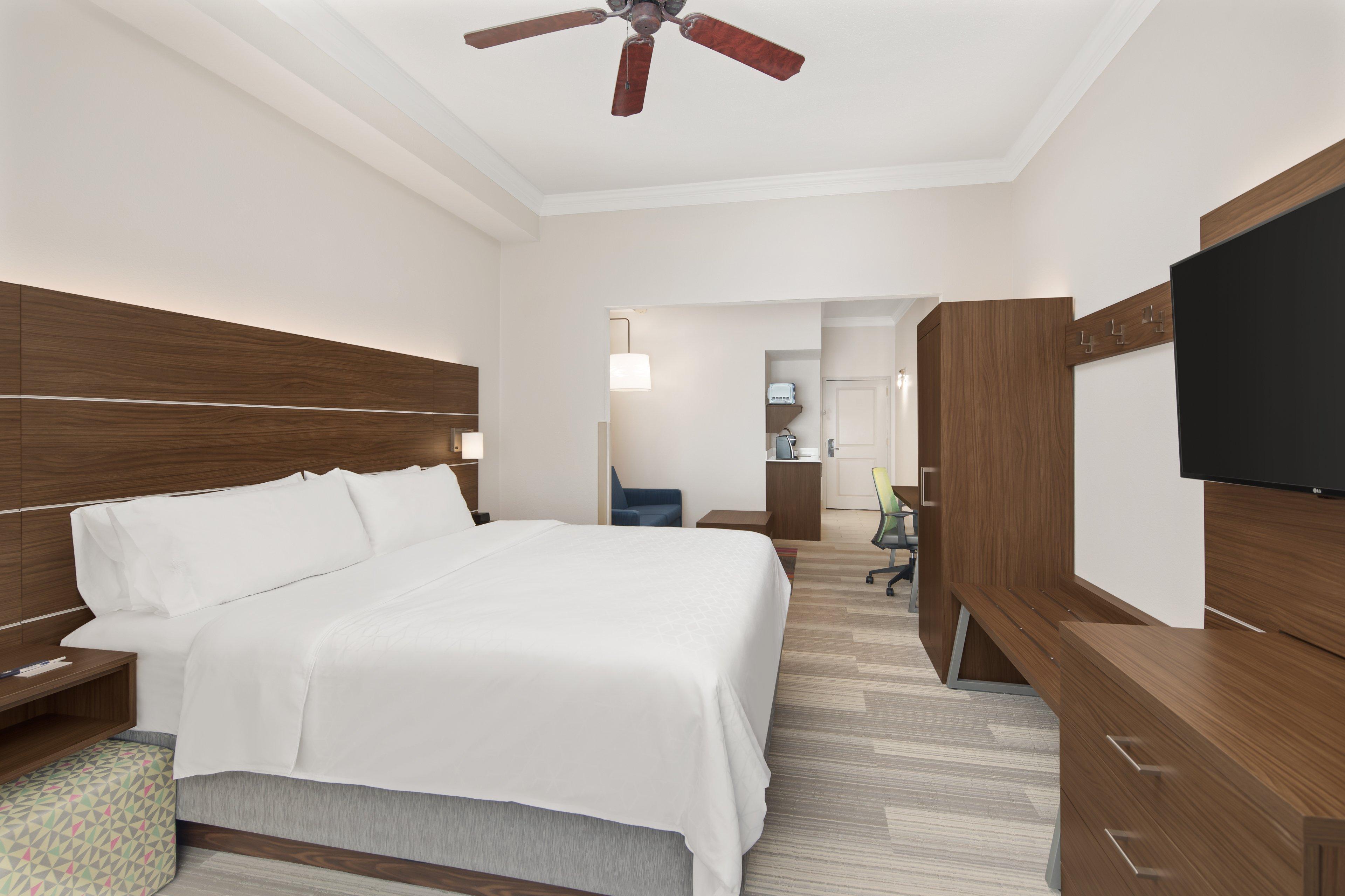 Holiday Inn Express Hotel & Suites Byron By Ihg Экстерьер фото