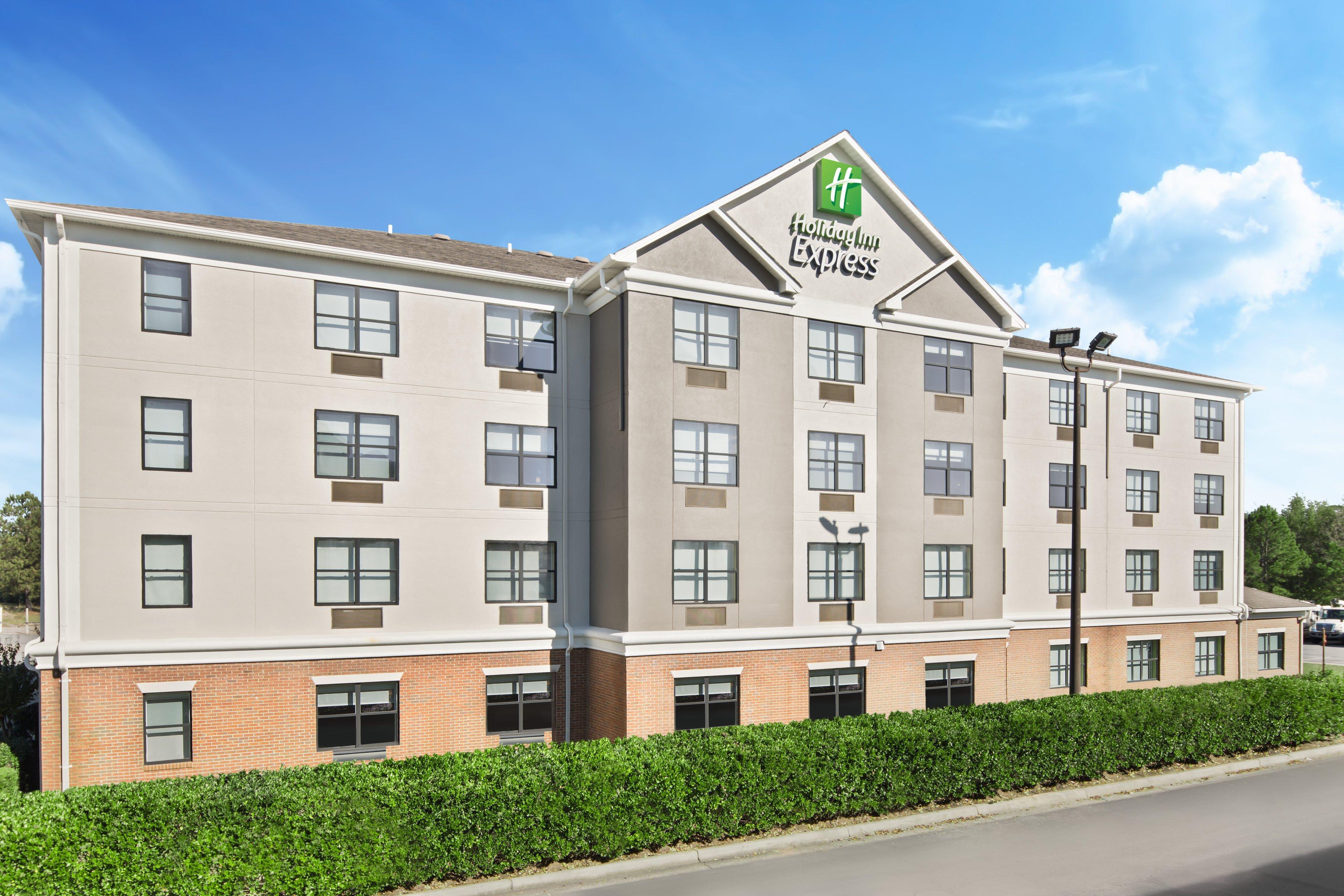 Holiday Inn Express Hotel & Suites Byron, An Ihg Hotel Экстерьер фото