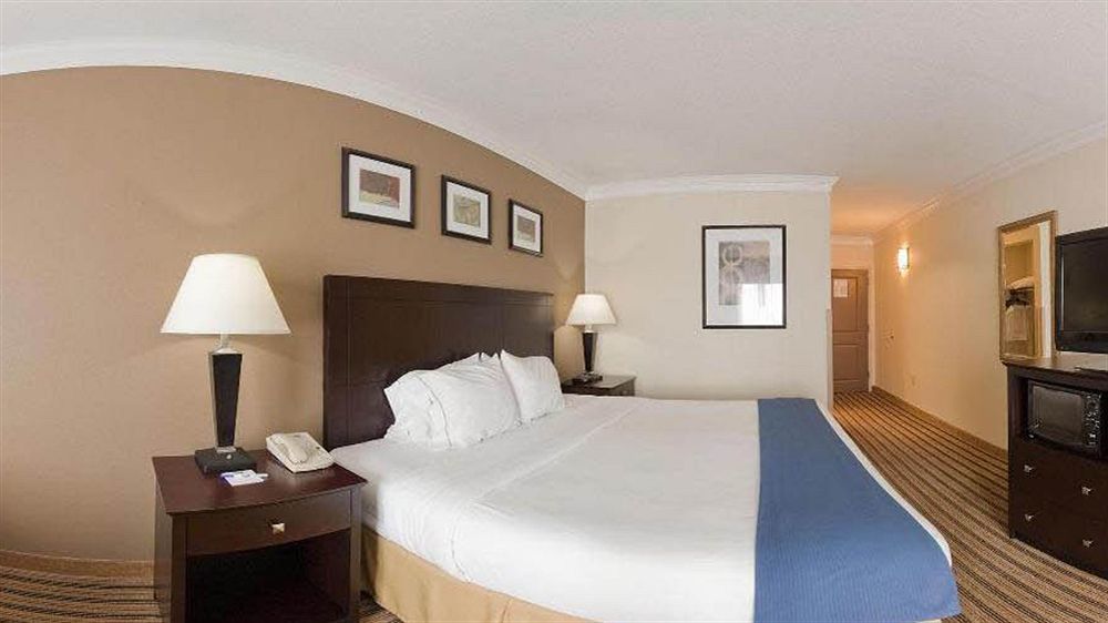 Holiday Inn Express Hotel & Suites Byron By Ihg Экстерьер фото