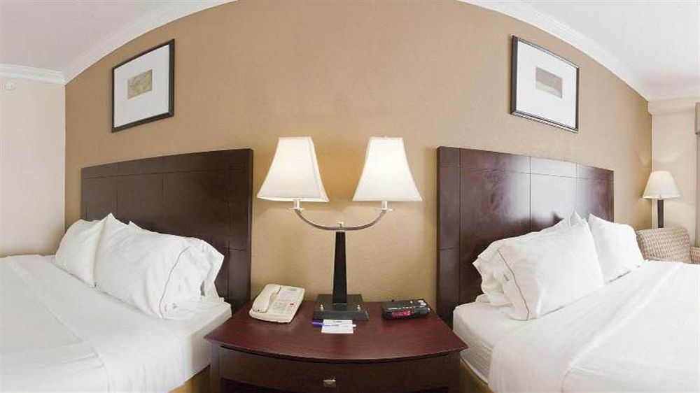 Holiday Inn Express Hotel & Suites Byron By Ihg Экстерьер фото